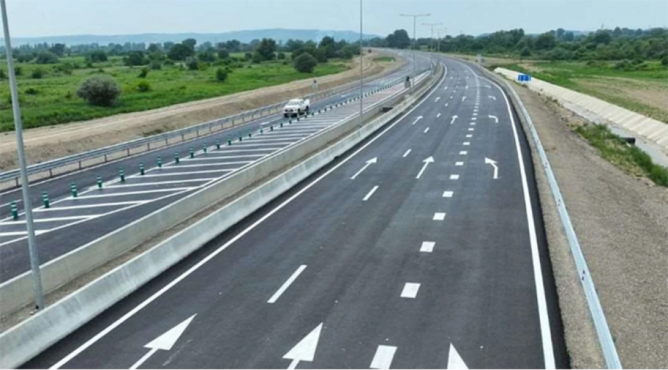 gurcustanda-azerbaycan-ve-ermenistanla-serhed-yollari-uchun-yeni-beynelxalq-tender-elan-edilib