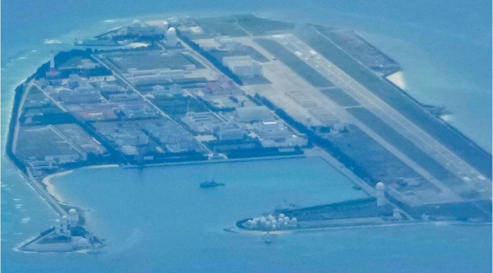 chin-cenubi-chin-denizinde-herbi-baza-tikir