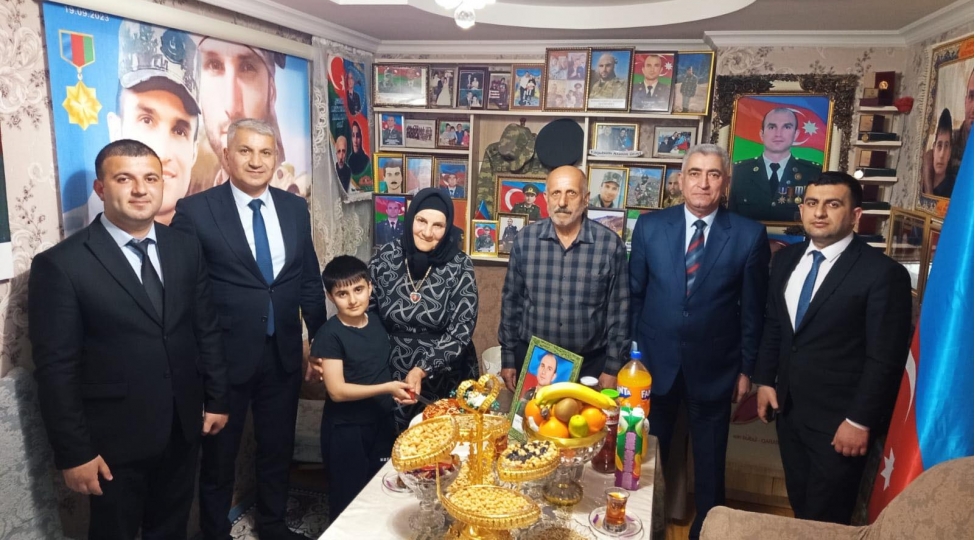 shehid-anasi-dogum-gununde-ziyaret-edilib