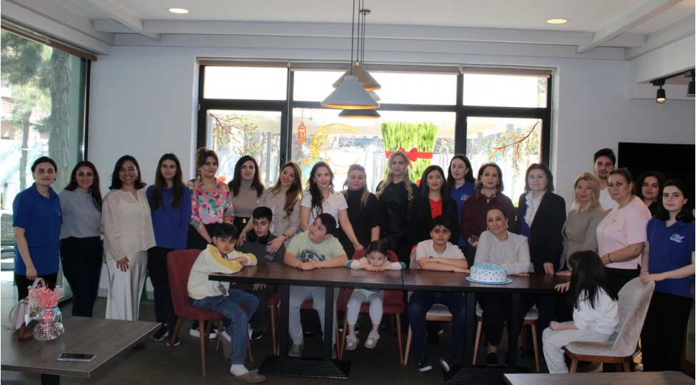 yap-nizami-rayon-teshkilatinin-gencleri-ve-feallari-autizm-merkezinde-olublar-foto