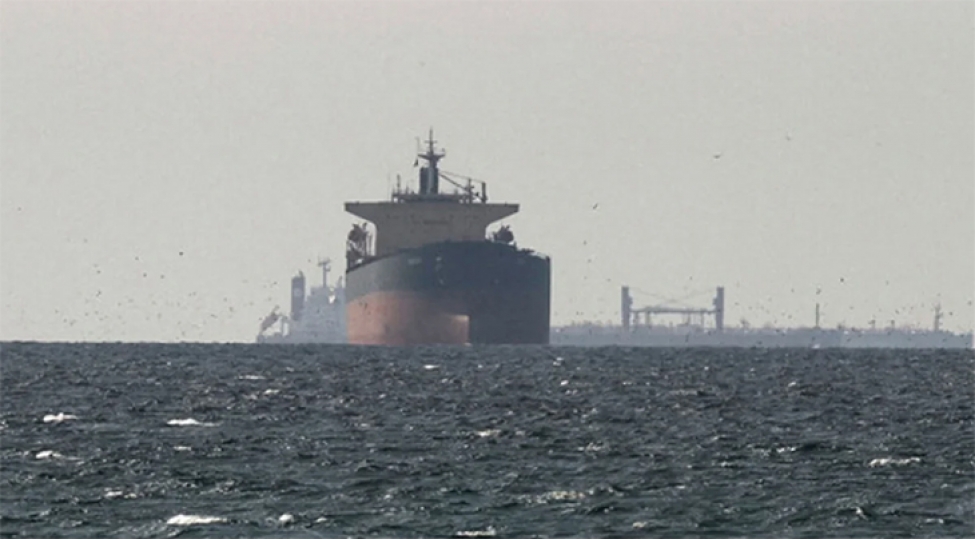 iran-humanitar-mallar-dashiyan-gemilerin-hormuzden-kechmesine-icaze-verib