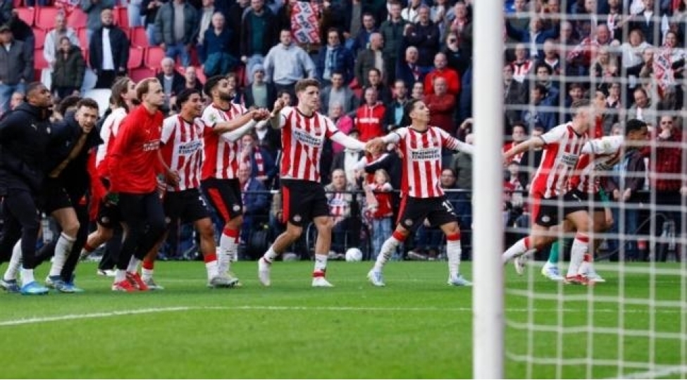 psv-ardicil-uchuncu-defe-niderland-chempionu-oldu