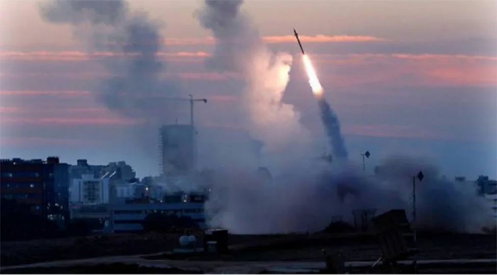 israil-iranin-en-boyuk-neft-kimya-komplekslerinden-birine-zerbe-endirdiyini-tesdiqleyib