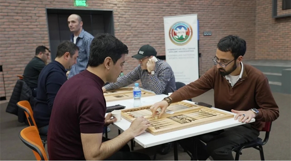 dovlet-qurumlarinin-emekdashlari-arasinda-nerd-yarishi-kechirilib