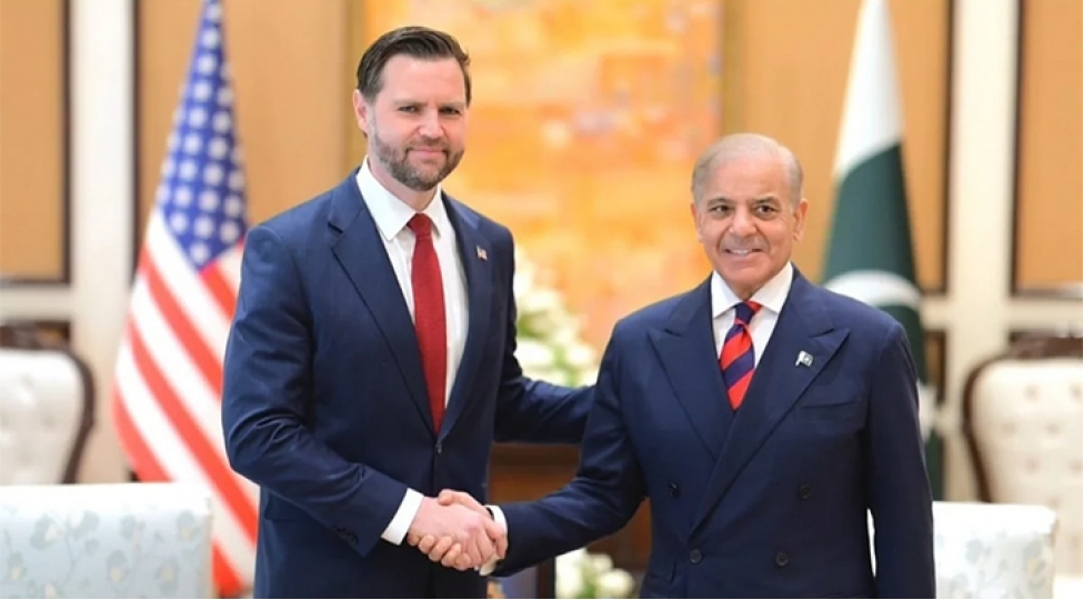 cey-di-vens-islamabadda-shahbaz-sherifle-danishiqlar-aparir