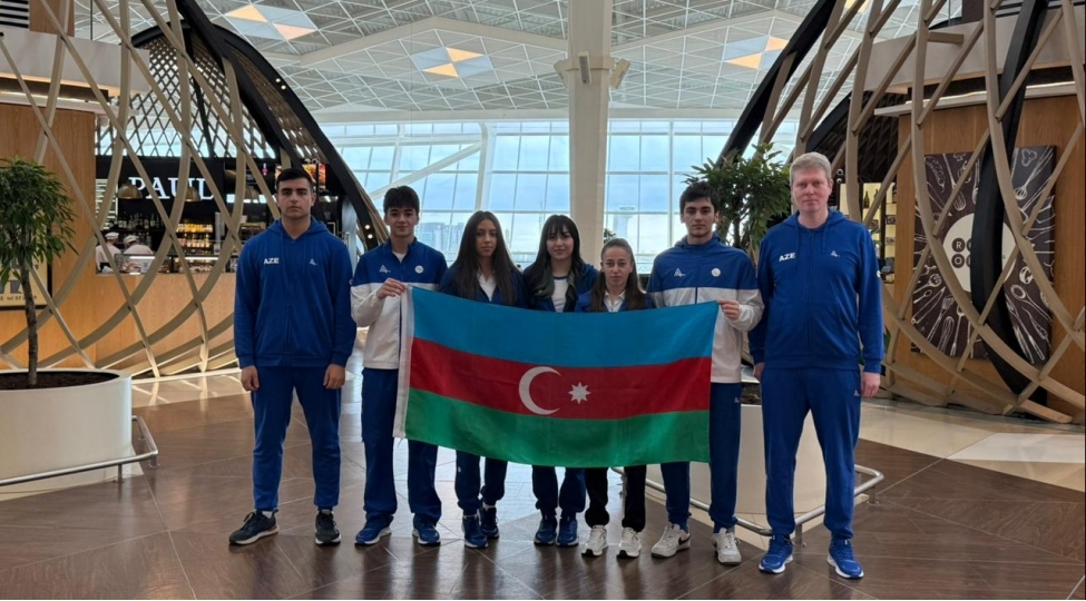 stolustu-tennischiler-chine-yollaniblar