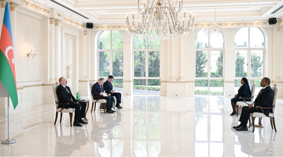 prezident-ilham-eliyev-esvatininin-azerbaycanda-yeni-teyin-olunmush-sefirini-qebul-edib-yenilenibfoto
