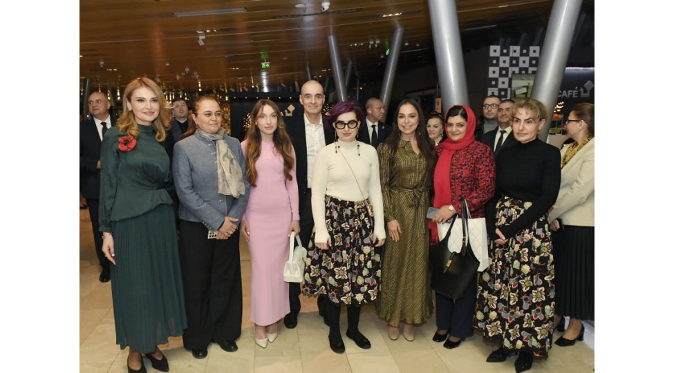 milli-xalcha-muzeyinde-yaddasha-hekk-olunan-tesvir-adli-ferdi-sergi-achilib