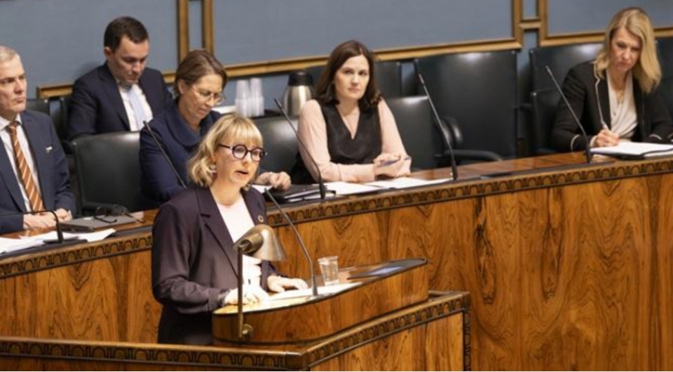 finlandiya-hokumeti-etimadsizliq-votumunu-def-edib