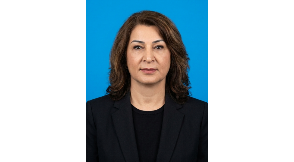 ulu-onder-heyder-eliyev-milli-menevi-deyerlerin-zirvesinde-dayanan-dahi-shexsiyetdir