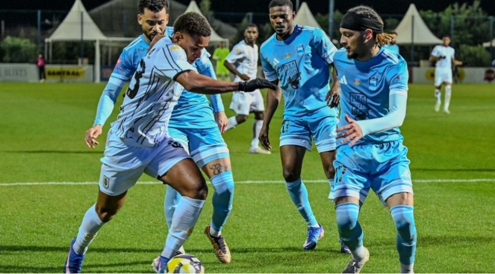 zire-premyer-liqada-100-cu-defe-hech-heche-edib