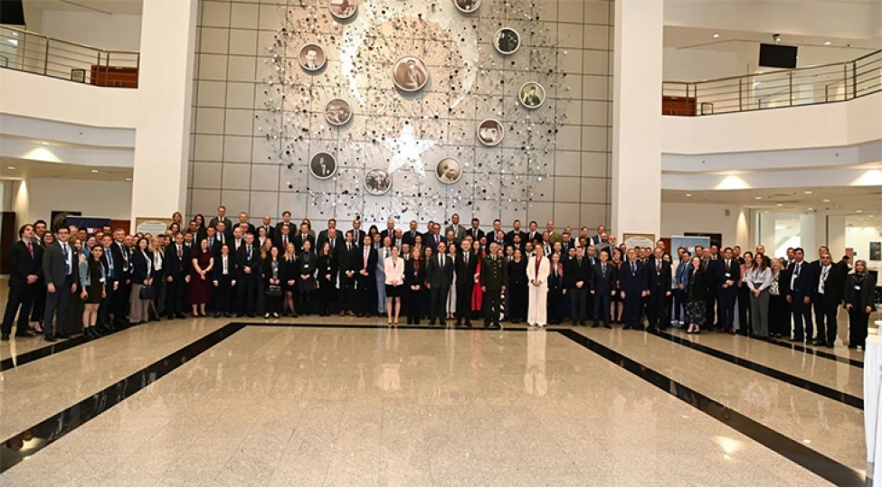 istanbulda-nato-nun-nuve-siyasetinin-geosiyasi-chagirishlara-uygunlashdirilmasi-muzakire-edilib