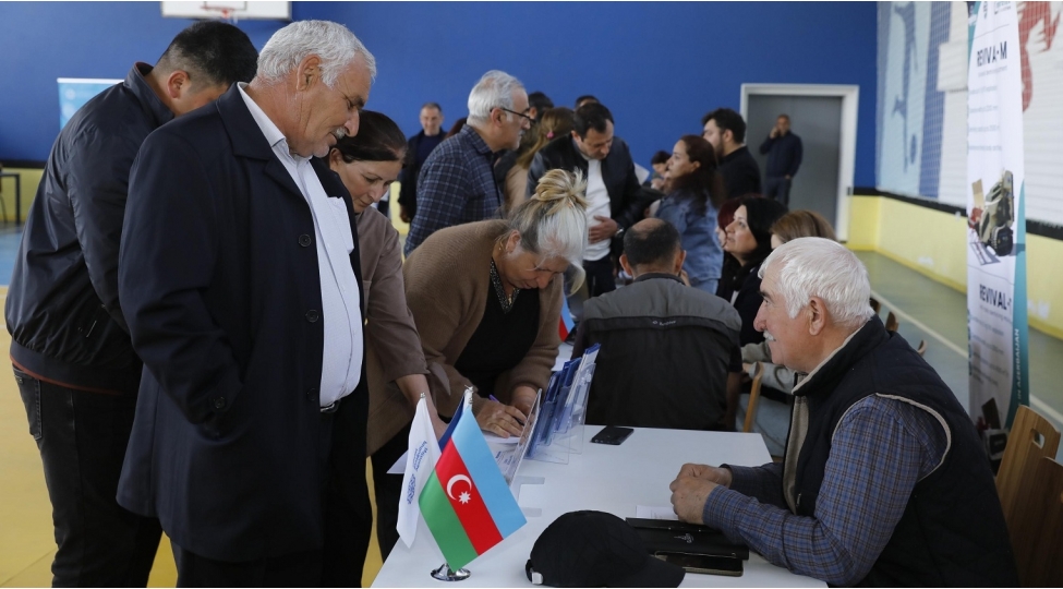 cebrayilda-kechirilen-emek-yarmarkasinda-100-e-yaxin-vakansiya-teqdim-edilib