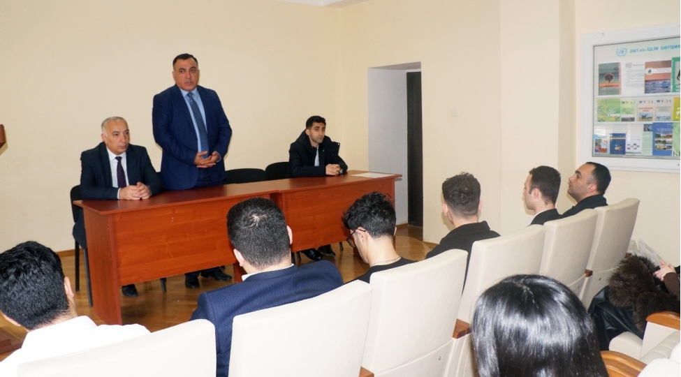 azerbaycan-memarliq-ve-inshaat-universitetinde-telebe-genclerle-maariflendiricigorush-kechirilib