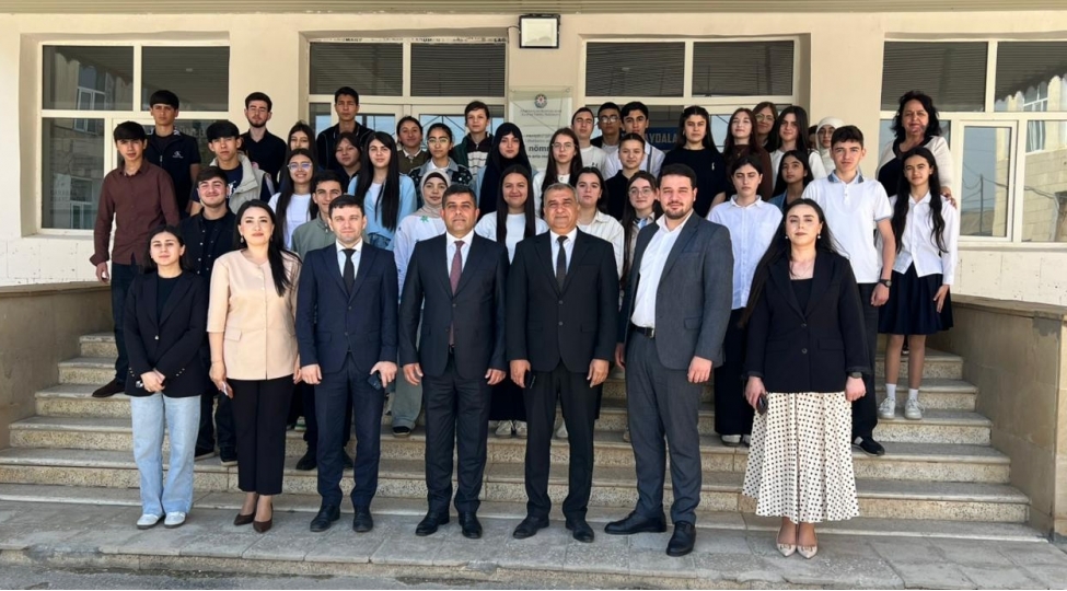 haciqabul-gencleri-uchun-levelup-karyera-forumu-kechirilib