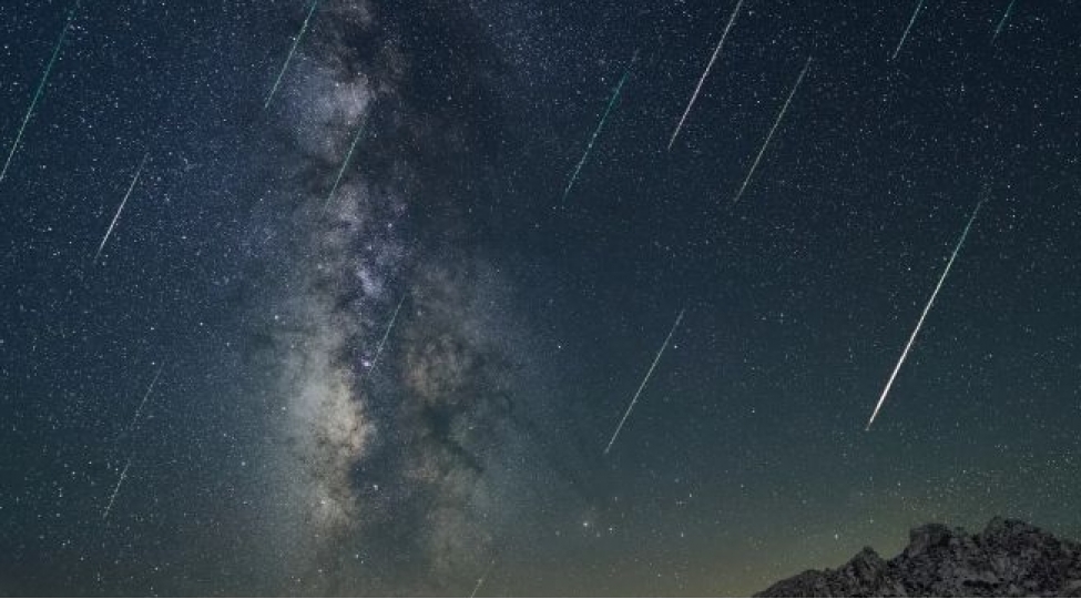 bdu-nun-astrofizika-kafedrasi-eta-aquarid-meteor-yagishi-mushahide-olunacaq