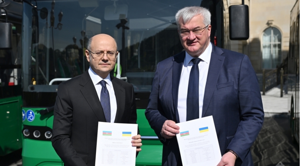 azerbaycan-dovleti-terefinden-irpen-sheherine-5-elektrik-avtobusu-hediyye-olunub