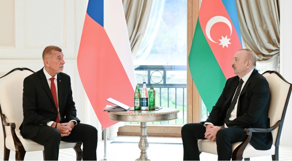 qebelede-azerbaycan-prezidenti-ilham-eliyevin-chexiyanin-bash-naziri-ile-tekbetek-gorushu-kechirilib