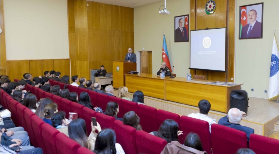 fhn-azerbaycan-tibb-universitetinde-maariflendirme-tedbiri-kechirib