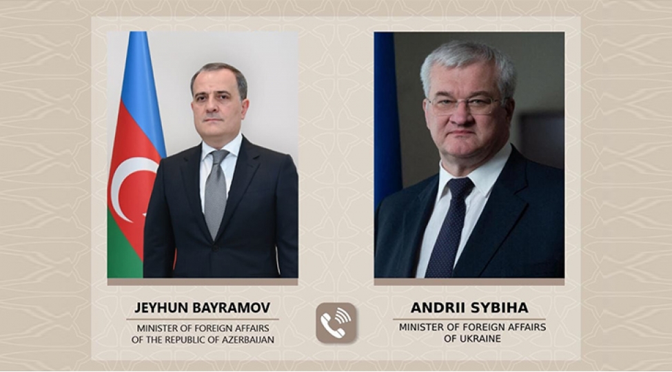 azerbaycan-ve-ukrayna-xarici-ishler-nazirleri-arasinda-telefon-danishigi-olub