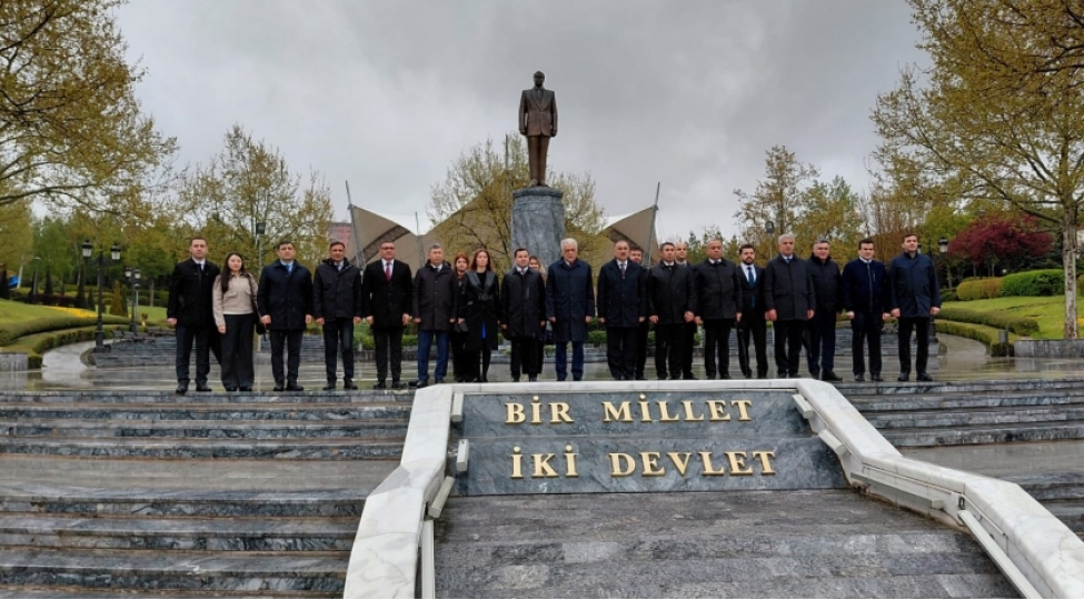 ankarada-umummilli-lider-heyder-eliyevin-xatiresi-ehtiramla-anilib