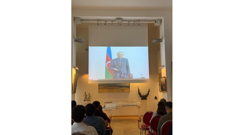 vyanada-umummilli-lider-heyderin-xatiresi-yad-edilib