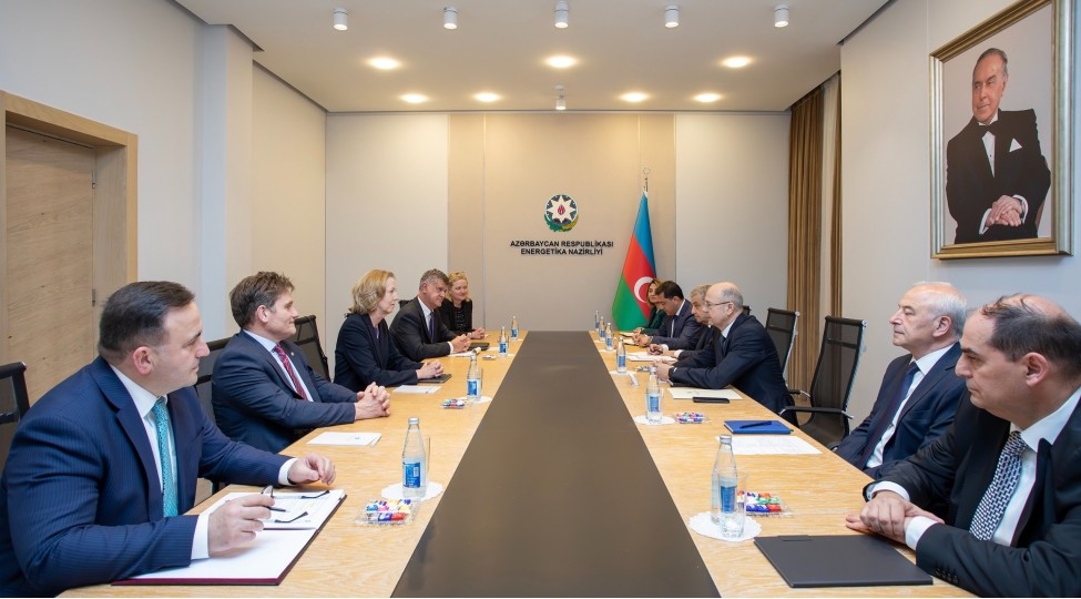 energetika-nazirliyinde-bp-shirketinin-bash-icrachi-direktoru-ile-gorush-olub