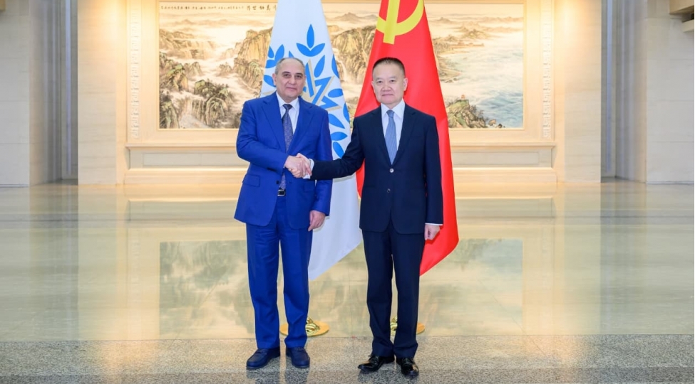 yap-ile-chin-kommunist-partiyasi-arasinda-emekdashliq-meseleleri-muzakire-olunub-foto