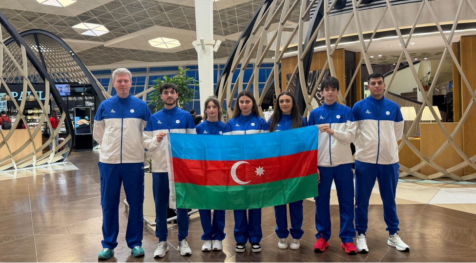 stolustu-tennischiler-tacikistana-yollaniblar