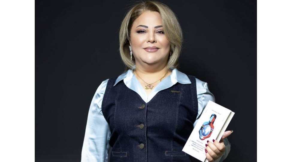 azerbaycanli-alimin-kitabi-almaniyada-birinci-oldu-foto