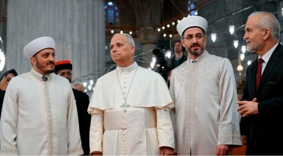 roma-papasi-suni-intellekt-barede-besheriyyeti-xeberdar-edib