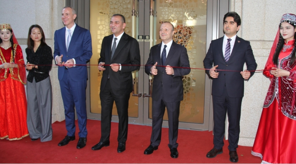 chinde-azerbaycanin-turizm-numayendeliyi-achilib