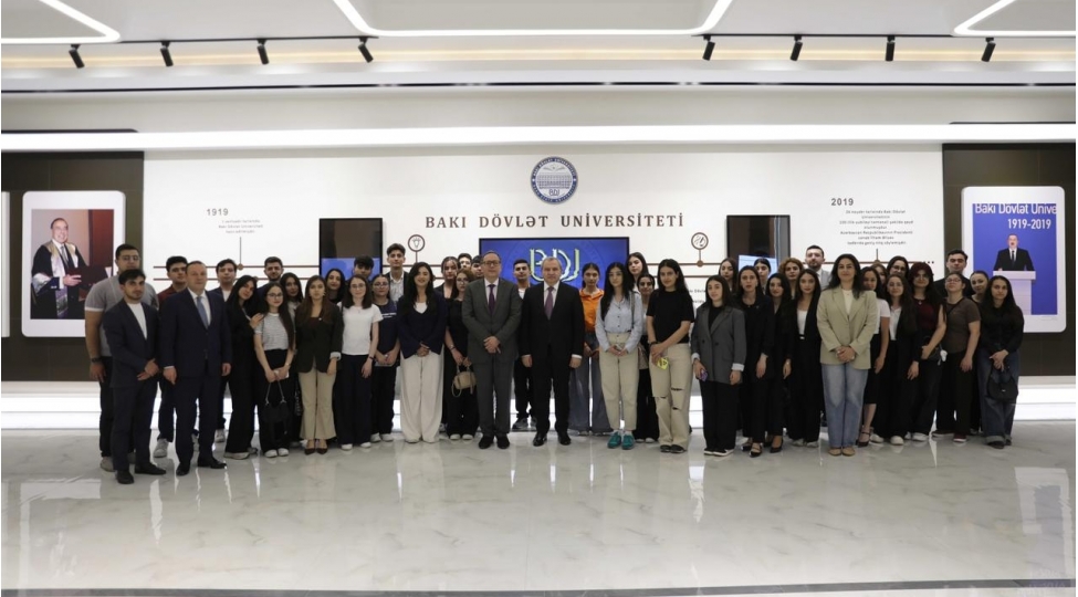 bdu-da-diplomatiya-saati-layihesinin-ilk-qonagi-azerbaycanin-keniyadaki-sefiri-sultan-haciyev-olub