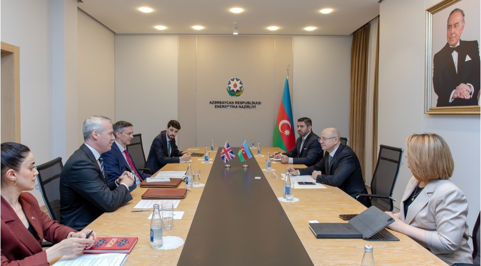 azerbaycan-boyuk-britaniya-enerji-terefdashligi-muzakire-edilib