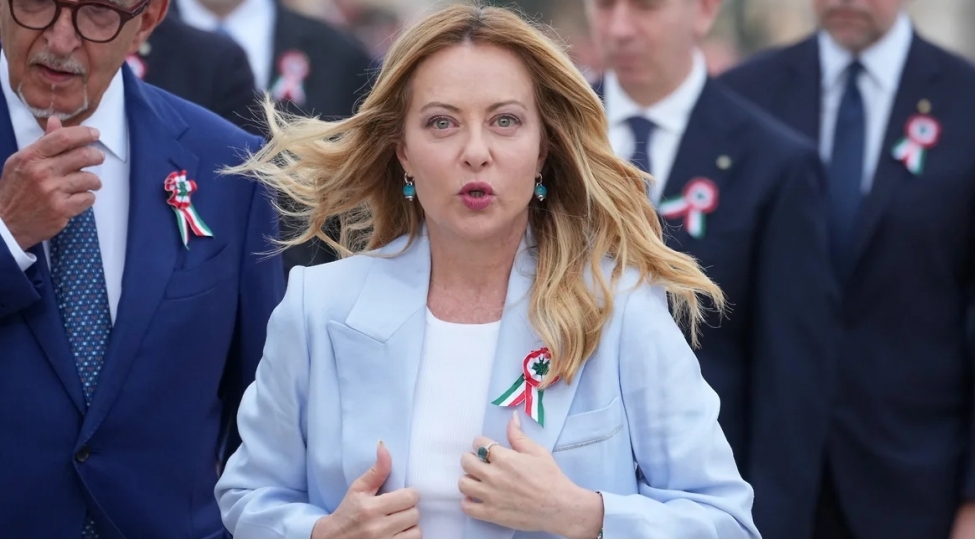 italiya-mudafie-xerclerini-yeniden-nezerden-kechire-biler