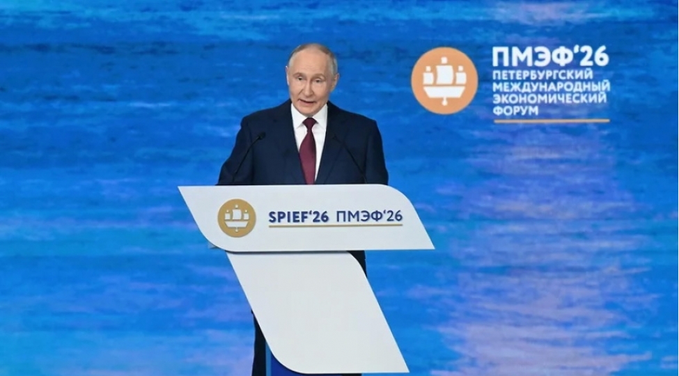 vladimir-putin-iri-shirketlerin-moskvadan-regionlara-kochurulmesinin-vacibliyini-beyan-edib