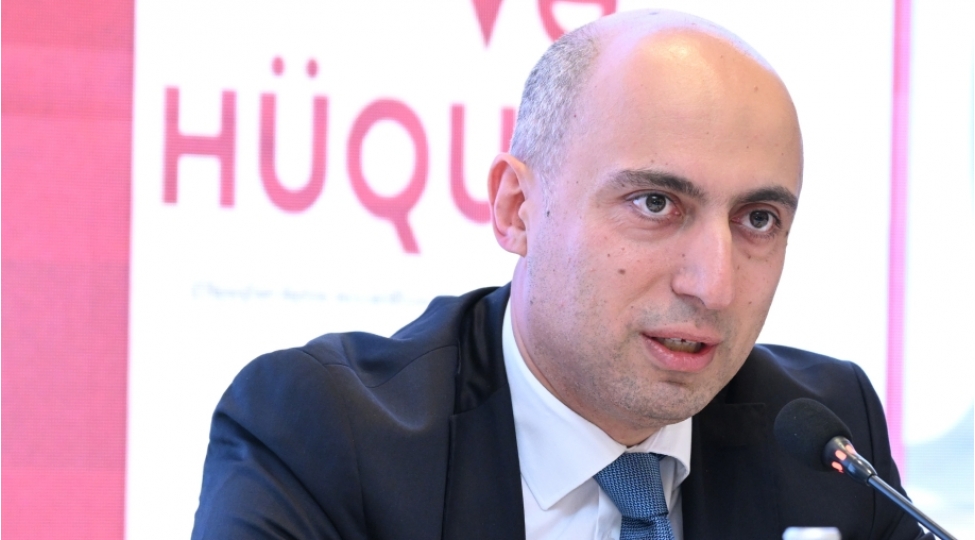 ushaqlara-duzgun-sual-vermeyi-oyretsek-derslikleri-suni-intellekt-evezleye-bilecek-nazir