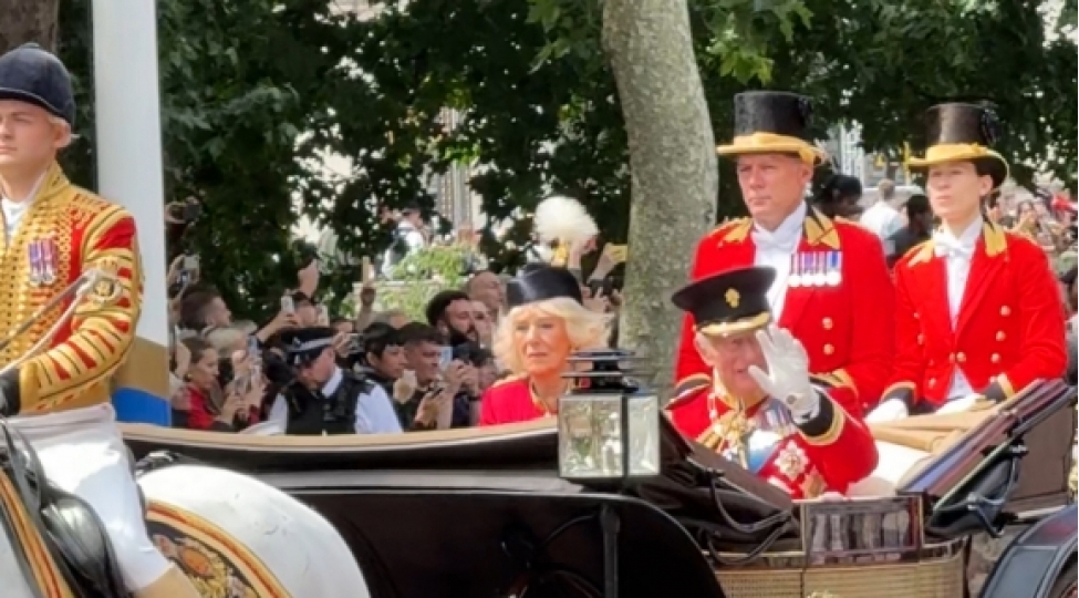 britaniyada-kral-iii-charlzin-resmi-ad-gunu-qeyd-olunur