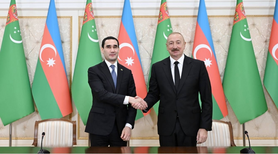 boyuk-ailenin-xezer-zirvesi-baki-ashqabad-geosiyasi-oxunda-institusional-inteqrasiya