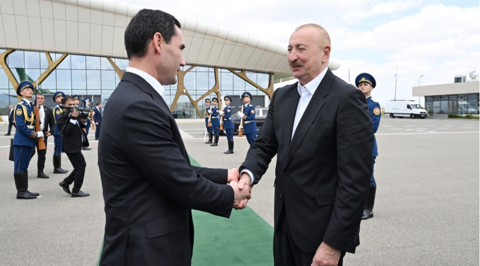 turkmenistan-prezidenti-serdar-berdimehemmedovun-azerbaycana-dovlet-seferi-basha-chatib
