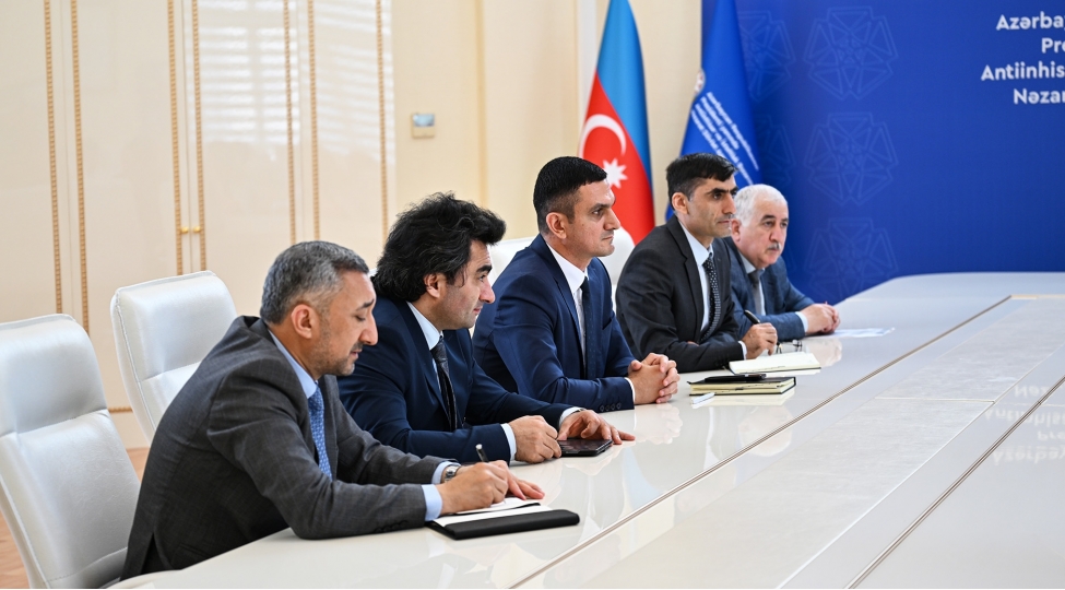 zergerlik-memulatlarinin-satishi-sahesinde-fealiyyet-gosteren-sahibkarlarla-maariflendirici-gorush-kechirilib
