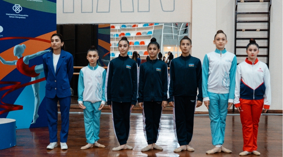 mekteblilerin-respublika-idman-olimpiadasi-cherchivesinde-kechirilen-bedii-gimnastika-yarishlari-basha-chatib