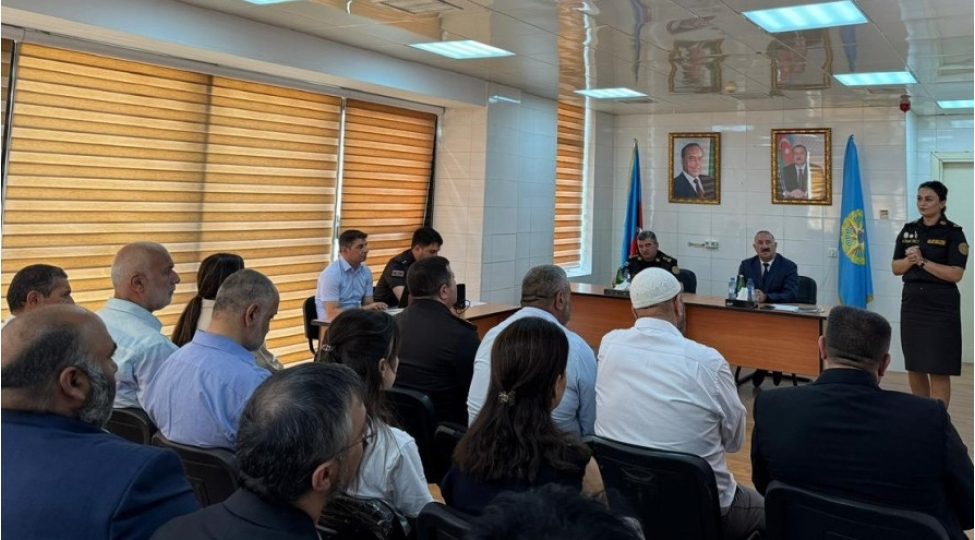 fovqelade-hallar-nazirliyi-terefinden-silsile-maariflendirme-tedbirleri-kechirilib-12