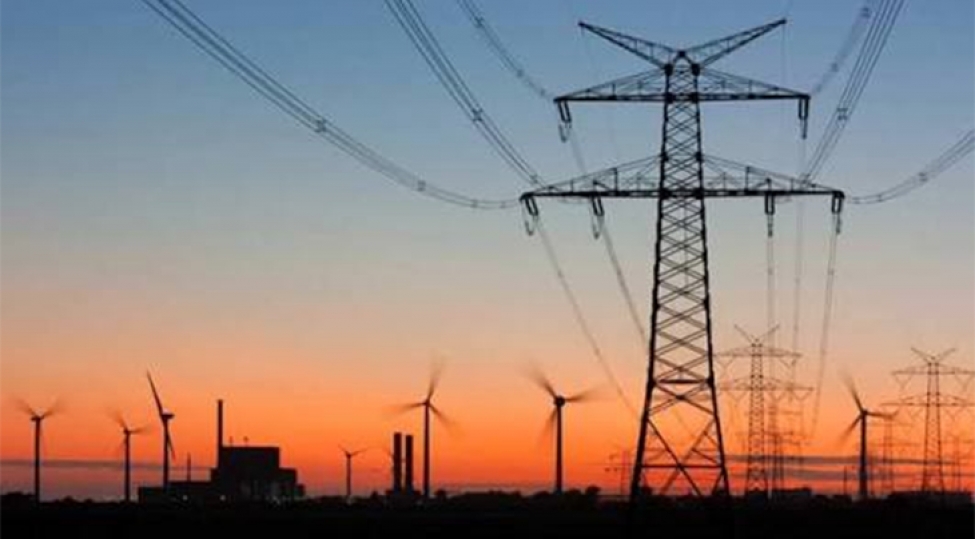 Avropa Komissiyasının Prezidenti: Azərbaycan təmiz enerji üçün də regionda qovşaq rolunu oynaya bilər