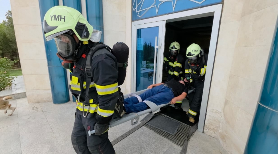 fhn-in-dovlet-yangindan-muhafize-xidmeti-gence-sheherinde-yangin-taktiki-telim-kechirib-video