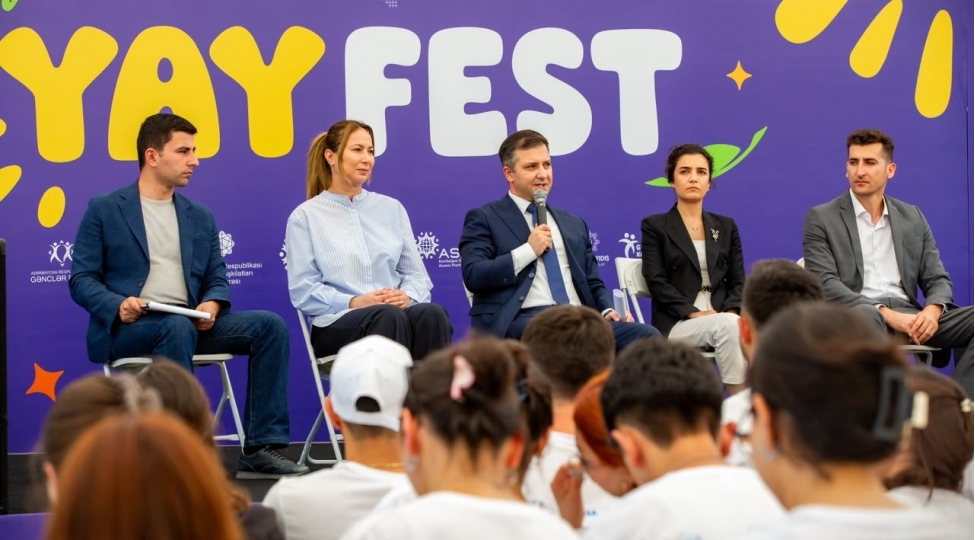 yay-fest-2026-nin-ilk-dushergesi-reqemsal-dovlet-ugurla-basha-chatib