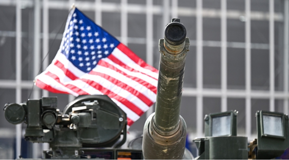 american-conservative-absh-rusiya-ile-muharibe-riskine-gore-ai-nin-mudafiesine-investisiya-qoymagi-dayandirmalidir