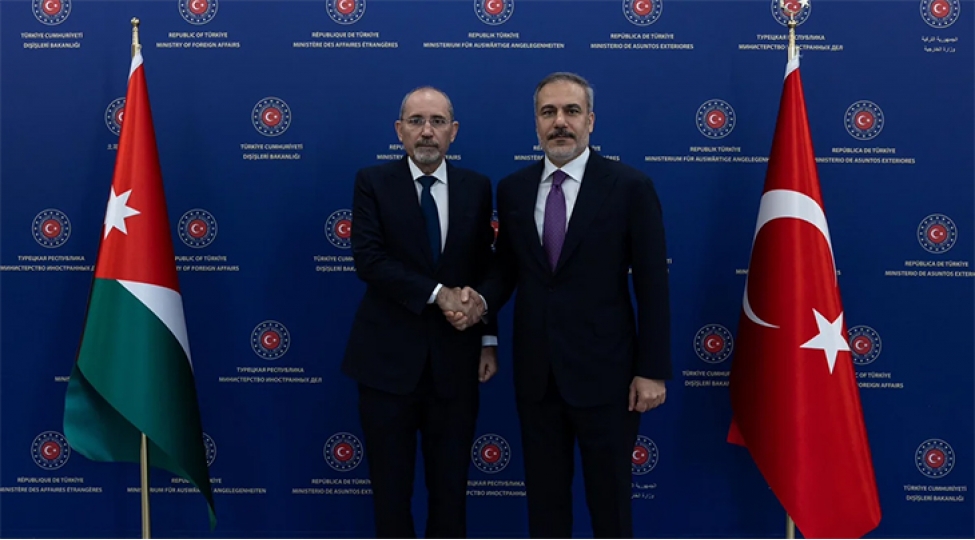 hakan-fidan-iordaniyali-hemkari-ile-regional-tehlukesizliyi-muzakire-edib