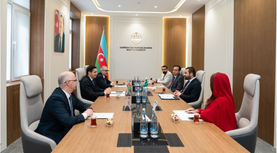 edliyye-naziri-pakistan-islam-respublikasinin-huquq-ve-edliyye-uzre-dovlet-naziri-ile-gorushub