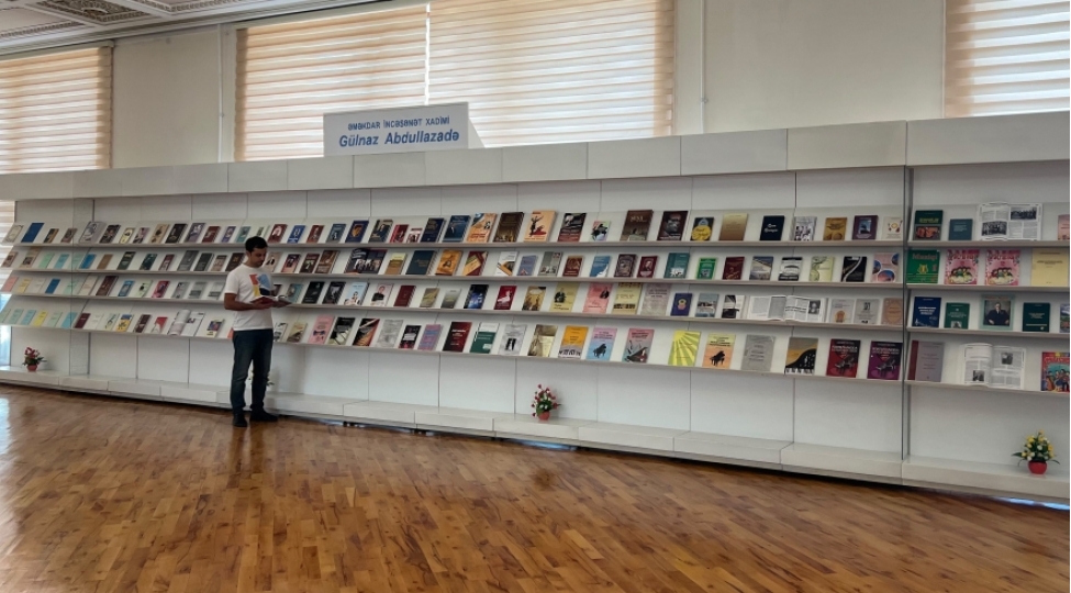 emekdar-incesenet-xadimi-gulnaz-abdullazade-adli-enenevi-kitab-sergisi-istifadechilere-teqdim-olunub